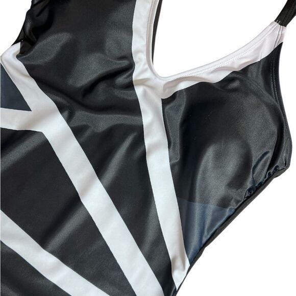 One piece swimsuit Black White V Neck Adjustable Straps Size Medium - Picture 7 of 16